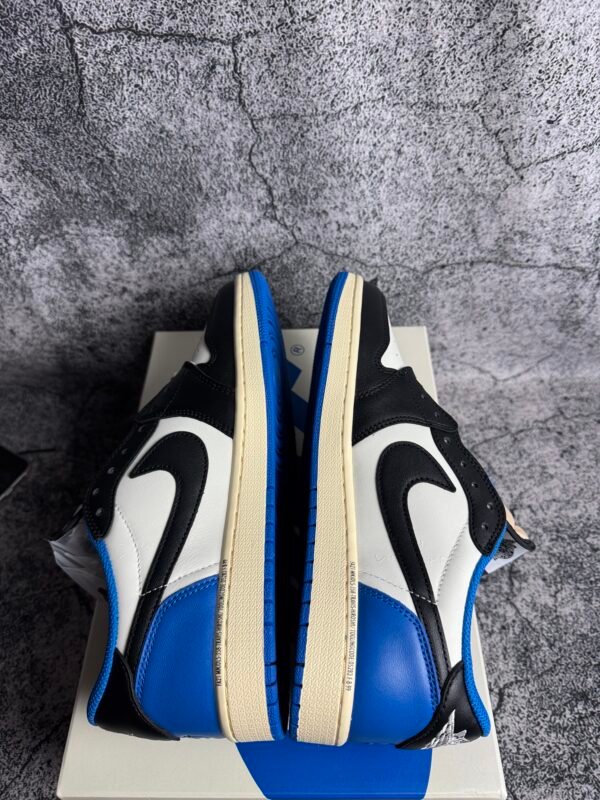 Jordan 1 Retro Low OG SP Fragment x Travis Scott