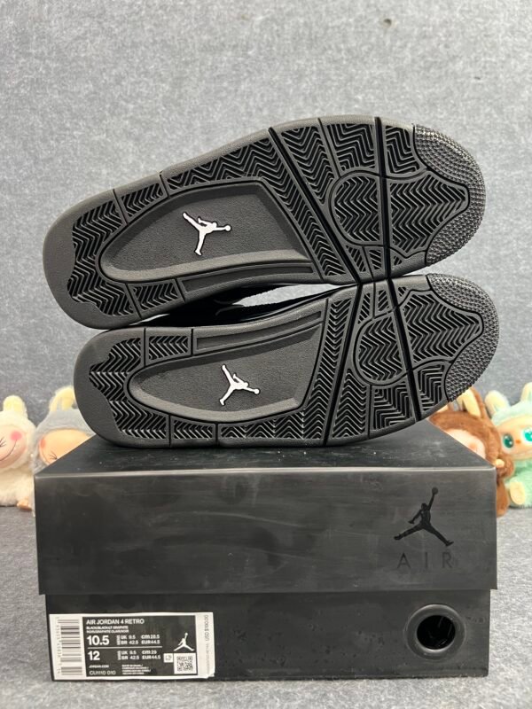 Jordan 4 Retro Black Cat (2020)