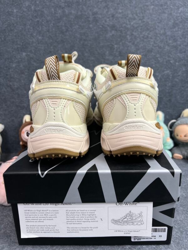 OFF-WHITE Ow Be Right Back