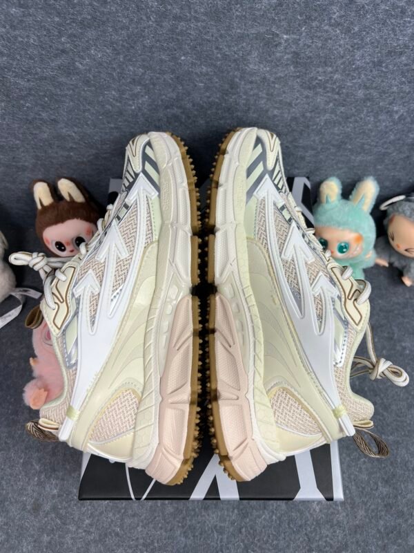 OFF-WHITE Ow Be Right Back