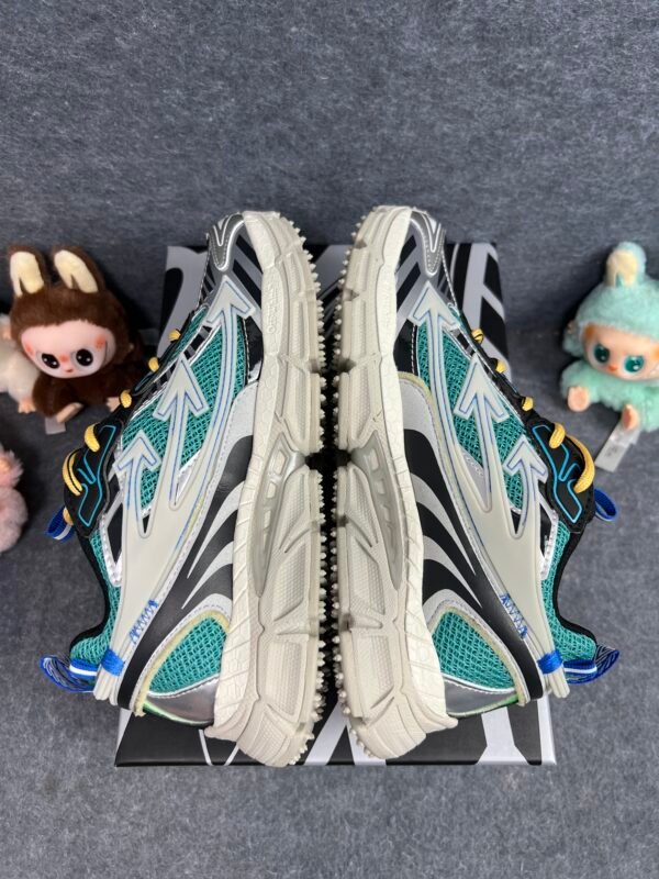 OFF-WHITE Be Right Back Paris