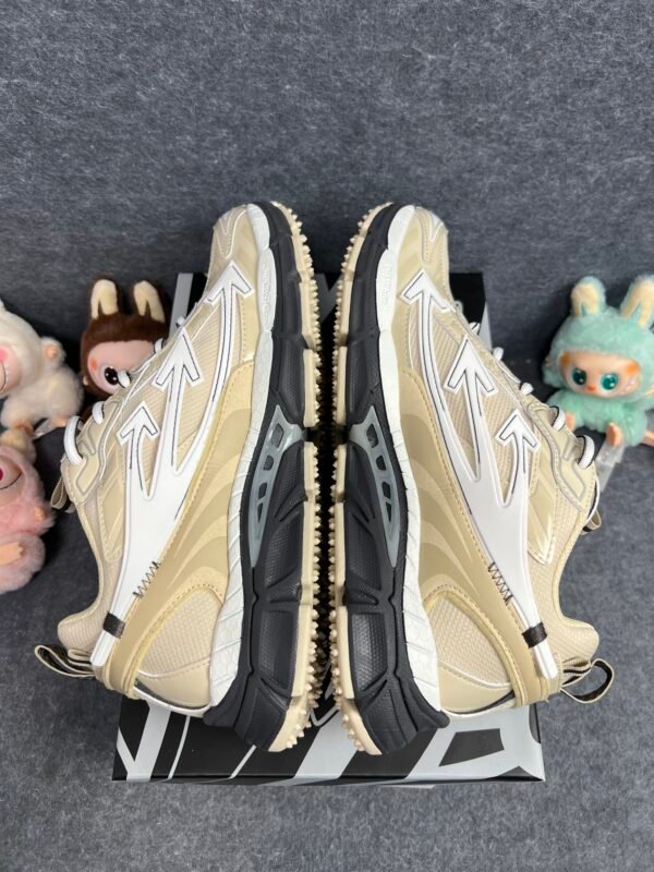 OFF-WHITE Be Right Back Light Beige