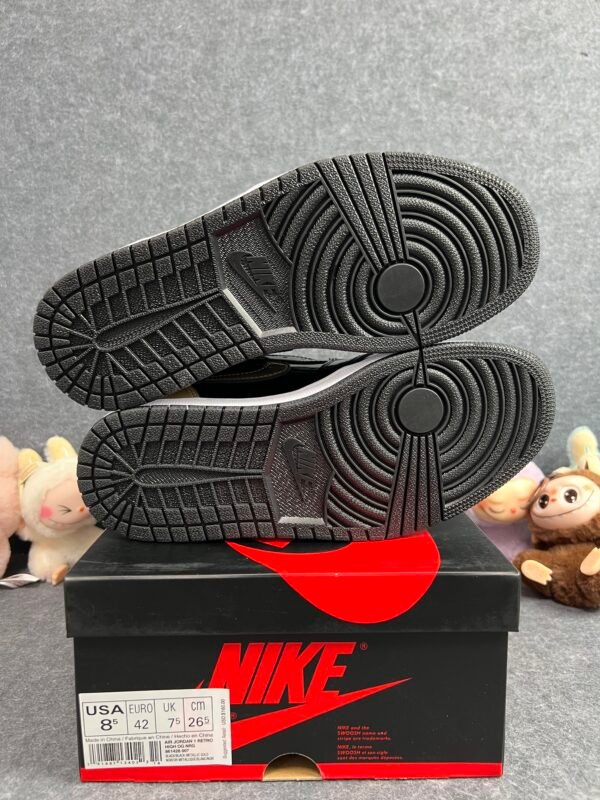 Jordan 1 Retro High NRG Patent Gold Toe