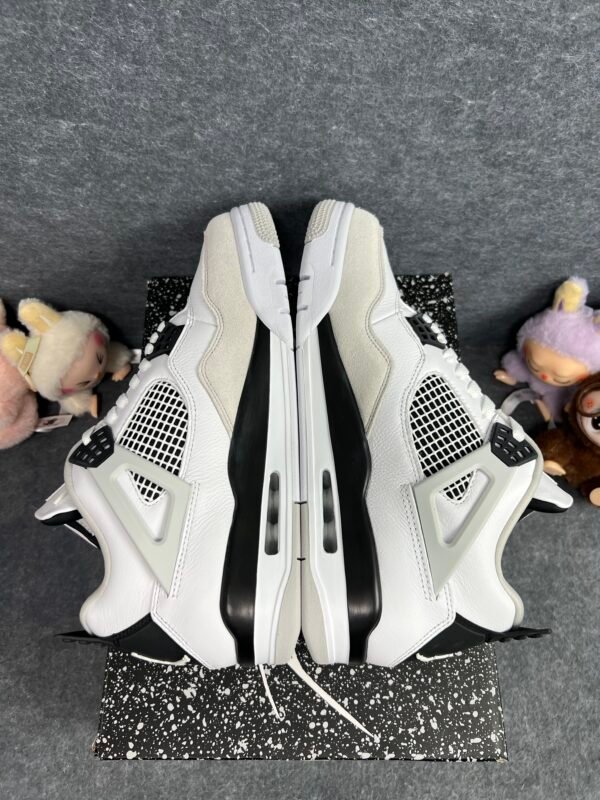 Jordan 4 Retro Military Black