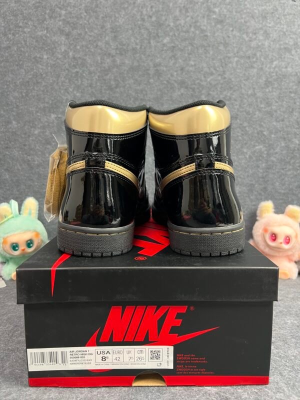 Jordan 1 Retro High Black Metallic Gold (2020)