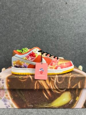 Nike SB Dunk Low Street Hawke