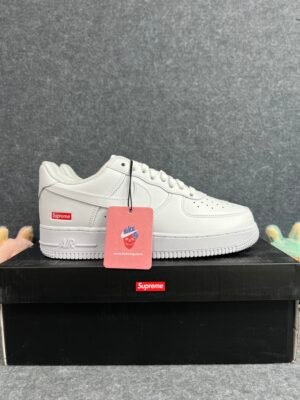 Nike Air Force 1 Low Supreme White