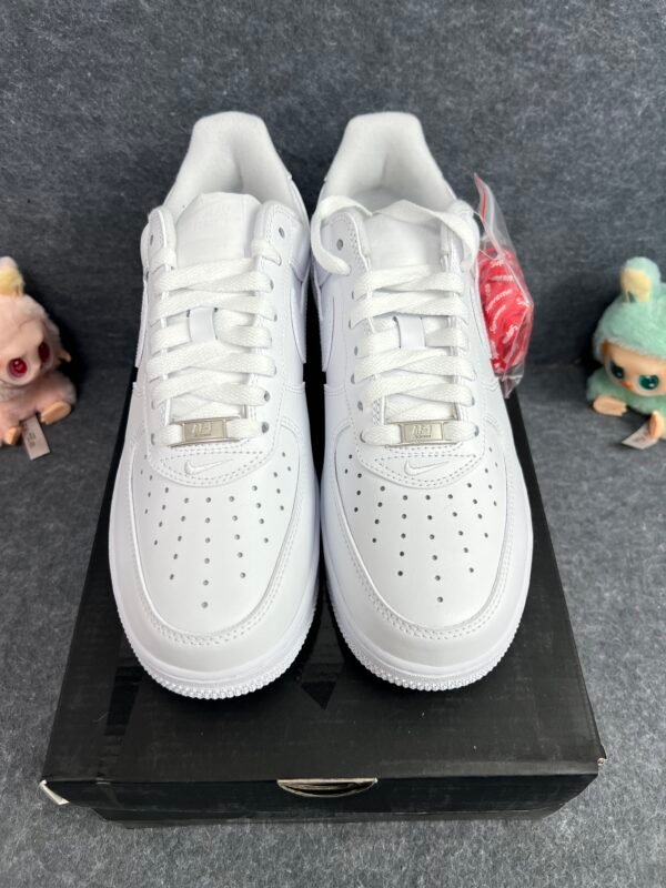 Nike Air Force 1 Low Supreme White