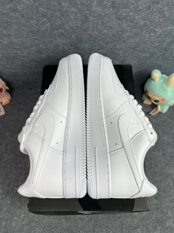 Nike Air Force 1 Low Supreme White