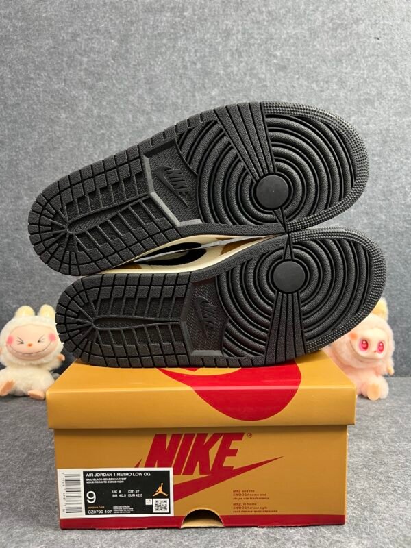 Jordan 1 Low OG Rookie of the Year