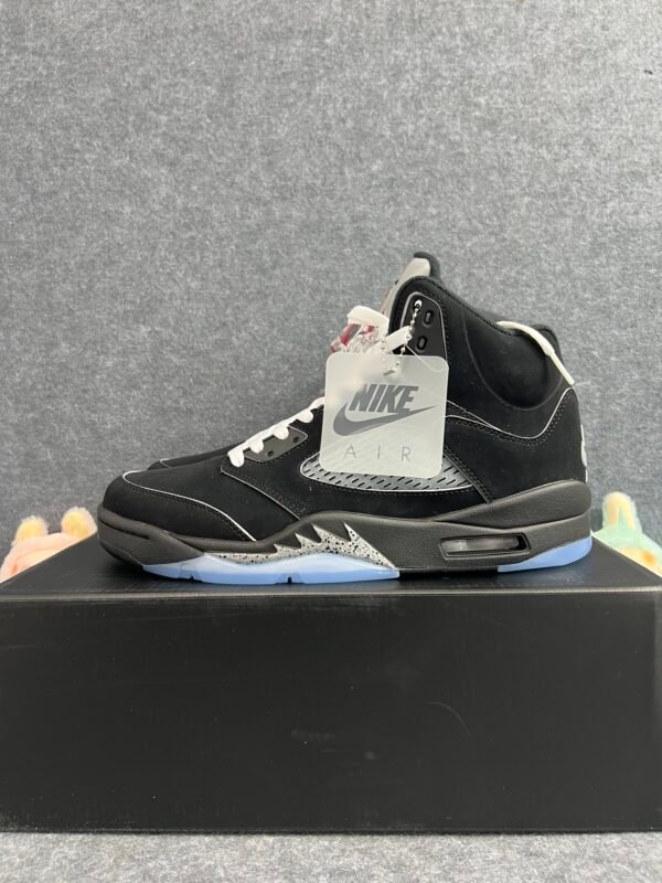 Jordan 5 Retro OG Black Metallic Reimagined