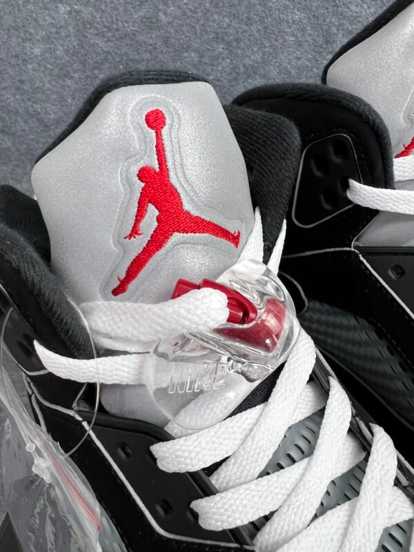 Jordan 5 Retro OG Black Metallic Reimagined