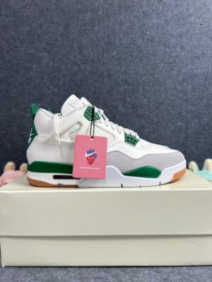 Jordan 4 Retro SB Pine Green