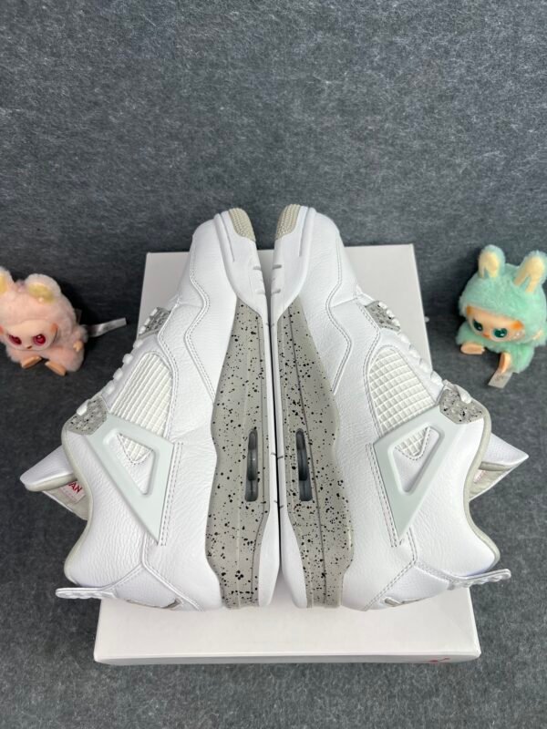 Jordan 4 Retro White Oreo