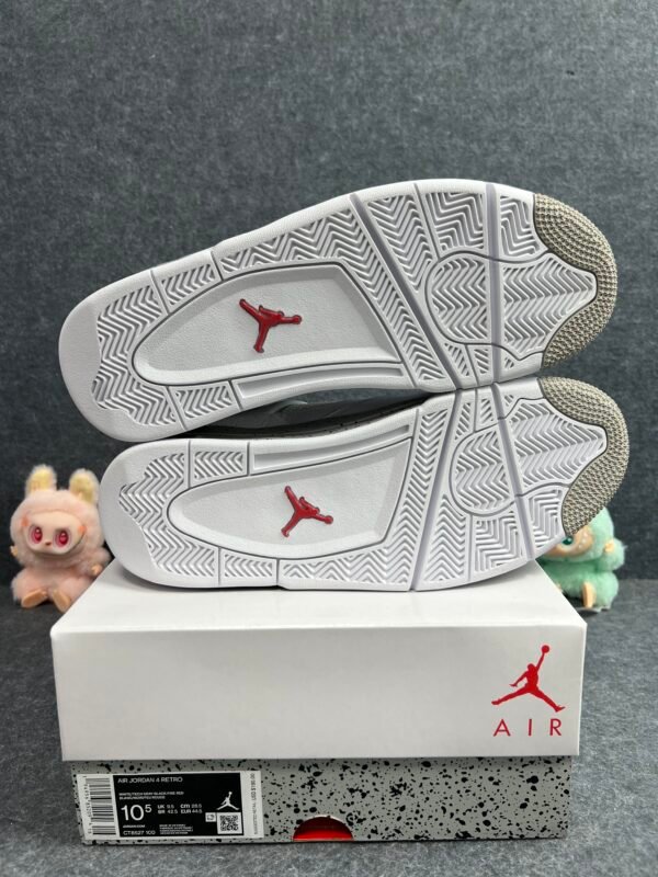 Jordan 4 Retro White Oreo