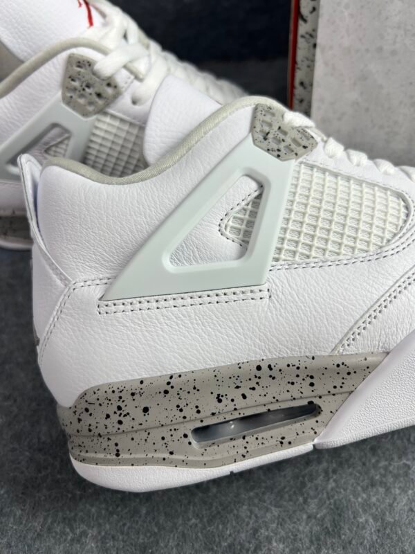 Jordan 4 Retro White Oreo