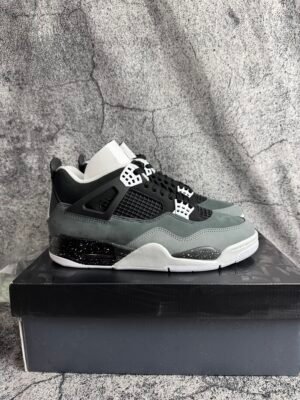 Jordan 4 Retro Fear