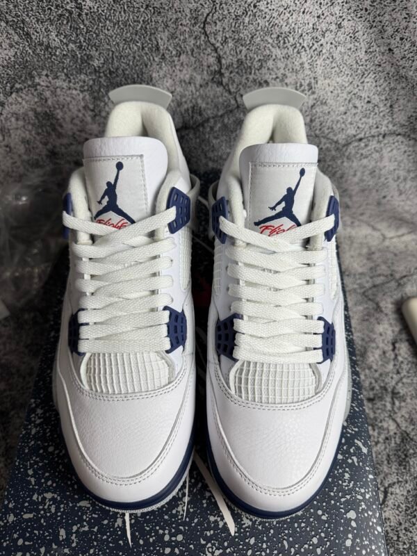 Jordan 4 Retro Midnight Navy