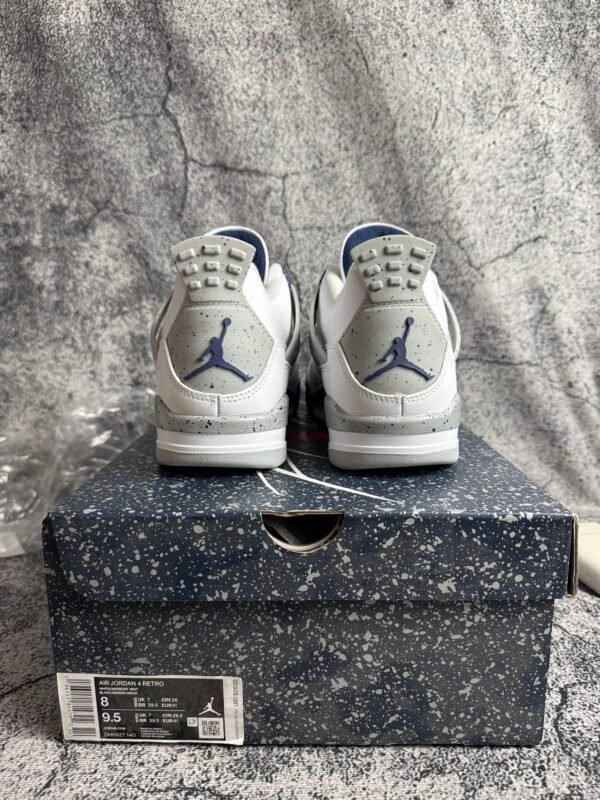 Jordan 4 Retro Midnight Navy