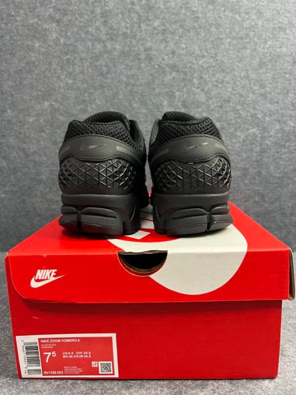Nike Zoom Vomero 5 Triple Black