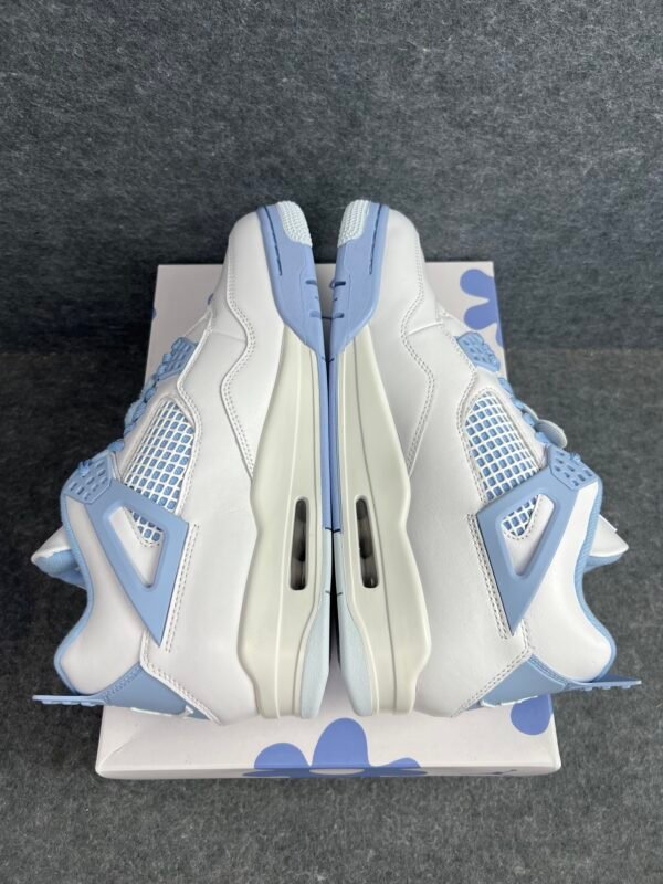 Jordan 4 Retro Forget Me Not