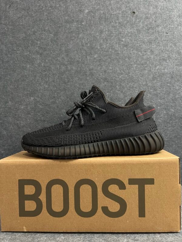 adidas Yeezy Boost 350 V2