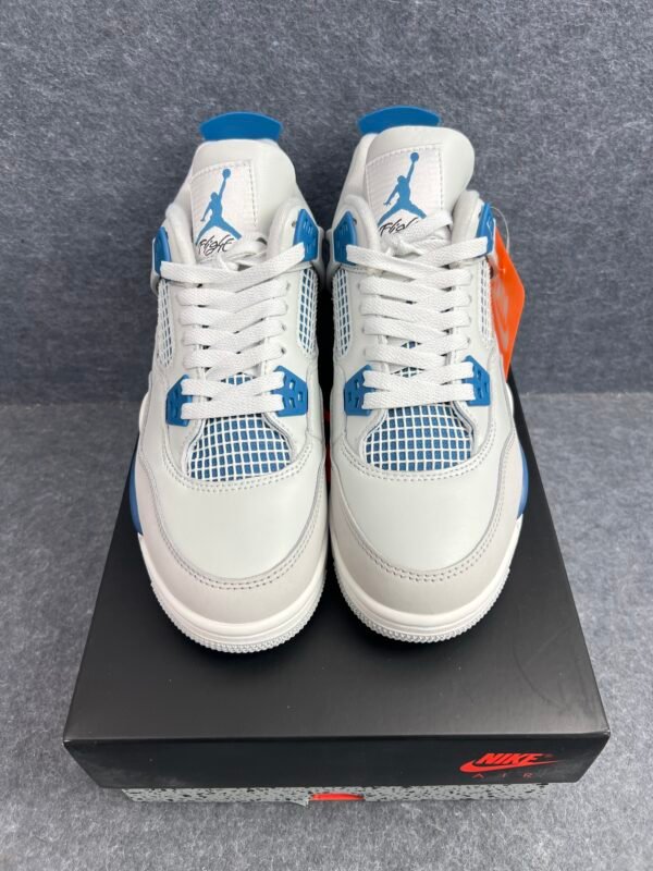 Jordan 4 Retro Military Blue (2024)