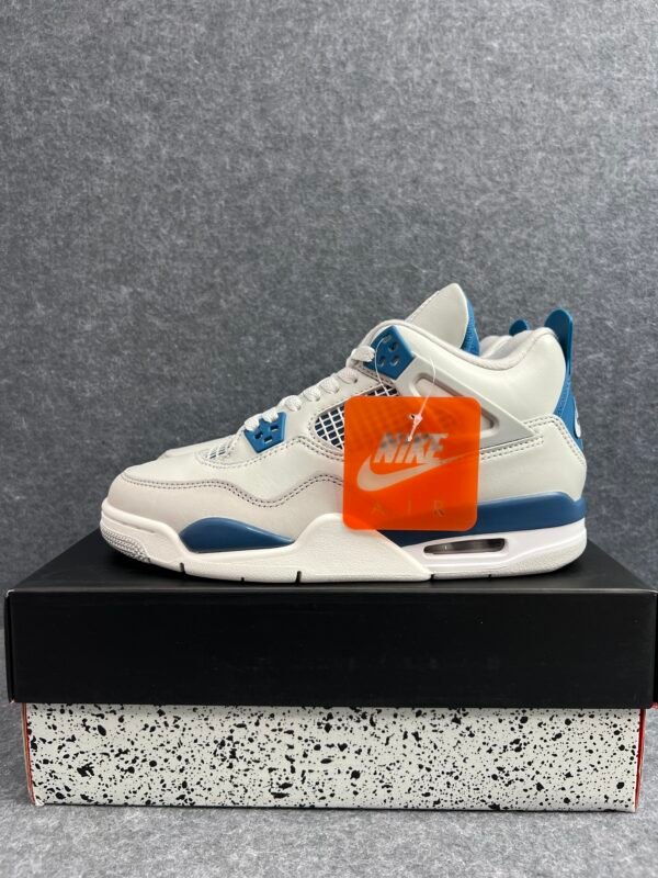 Jordan 4 Retro Military Blue (2024)