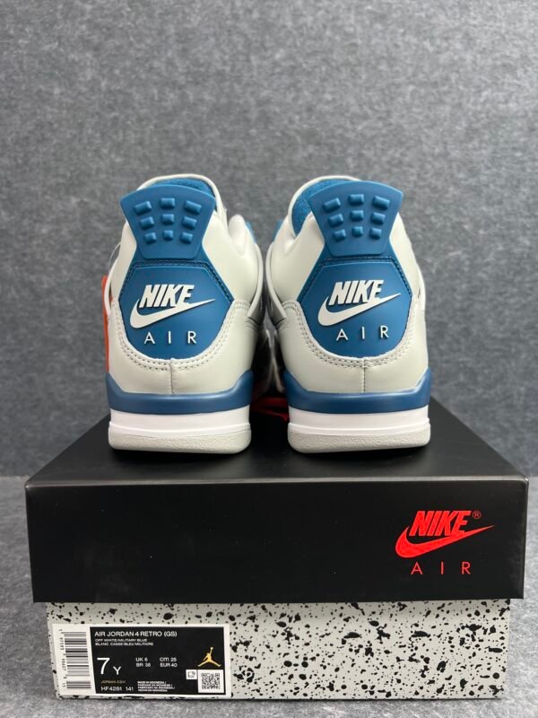 Jordan 4 Retro Military Blue (2024)