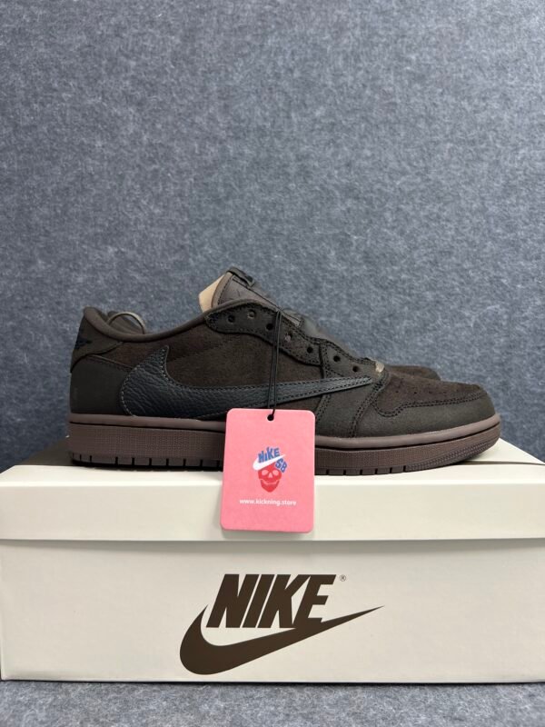 Jordan 1 Retro Low OG SP Travis Scott Velvet Brown