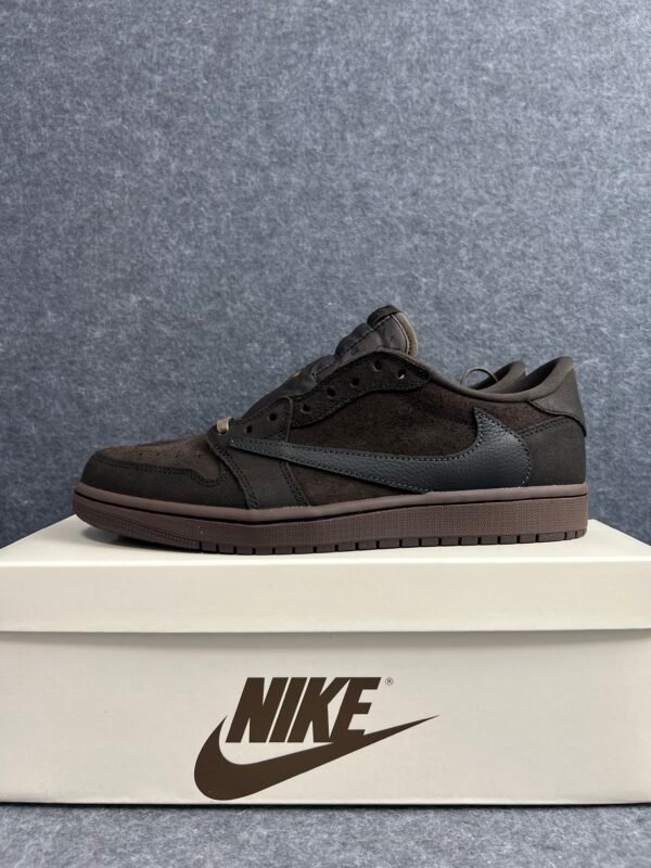 Jordan 1 Retro Low OG SP Travis Scott Velvet Brown