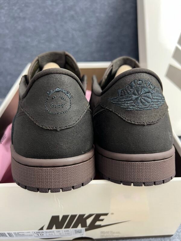 Jordan 1 Retro Low OG SP Travis Scott Velvet Brown