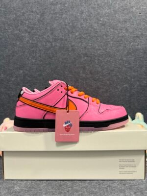 Nike SB Dunk Low The Powerpuff Girls Blossom