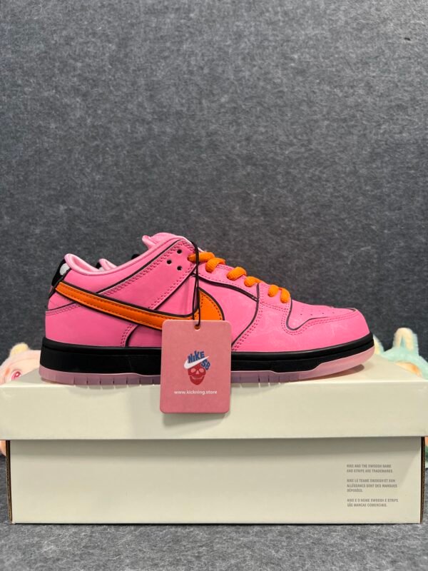 Nike SB Dunk Low The Powerpuff Girls Blossom