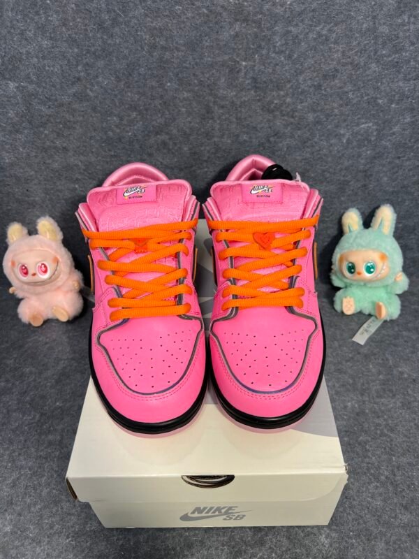 Nike SB Dunk Low The Powerpuff Girls Blossom