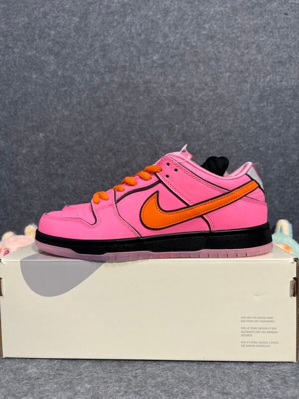 Nike SB Dunk Low The Powerpuff Girls Blossom