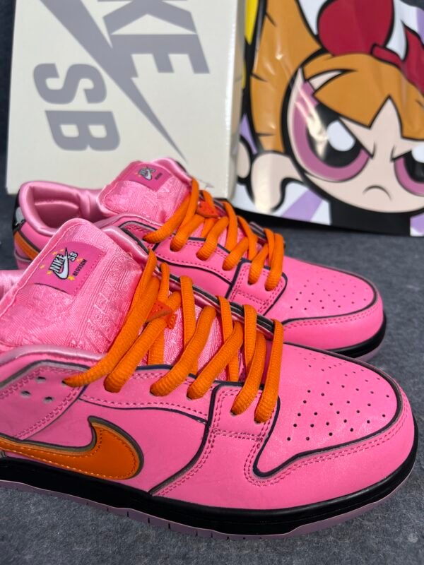 Nike SB Dunk Low The Powerpuff Girls Blossom