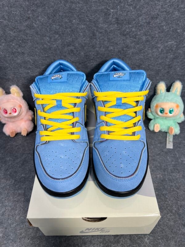Nike SB Dunk Low The Powerpuff Girls Bubbles