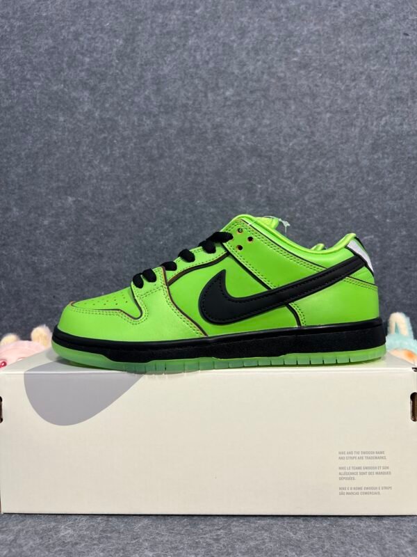 Nike SB Dunk Low The Powerpuff Girls Buttercup