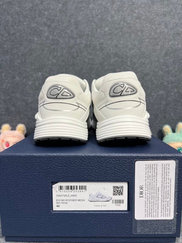 Dior B30 White