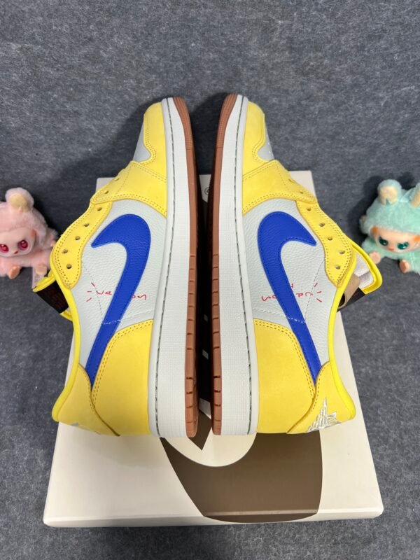Jordan 1 Retro Low OG SP Travis Scott Canary