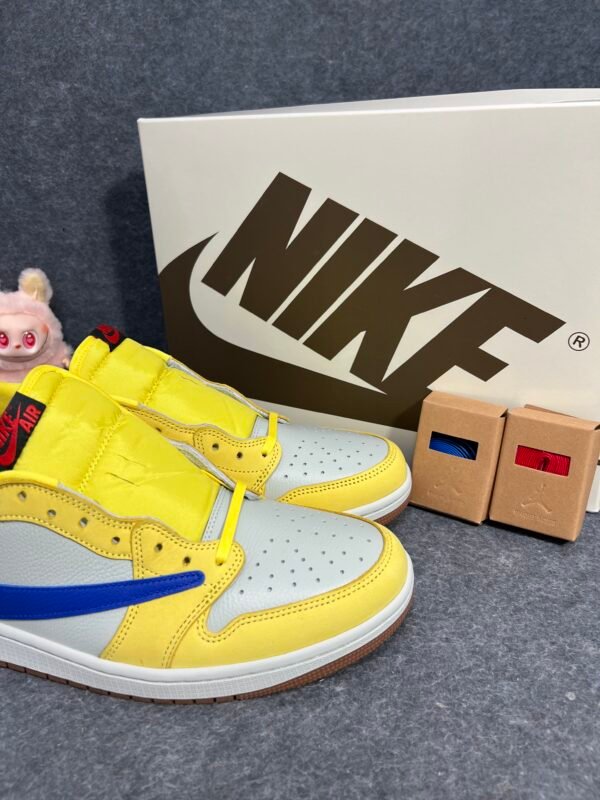 Jordan 1 Retro Low OG SP Travis Scott Canary