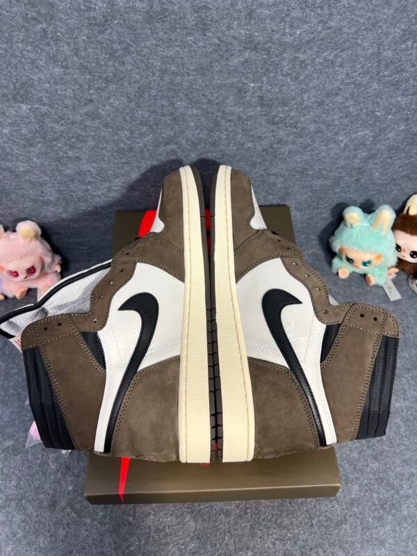 Jordan 1 Retro High OG SP Travis Scott Mocha