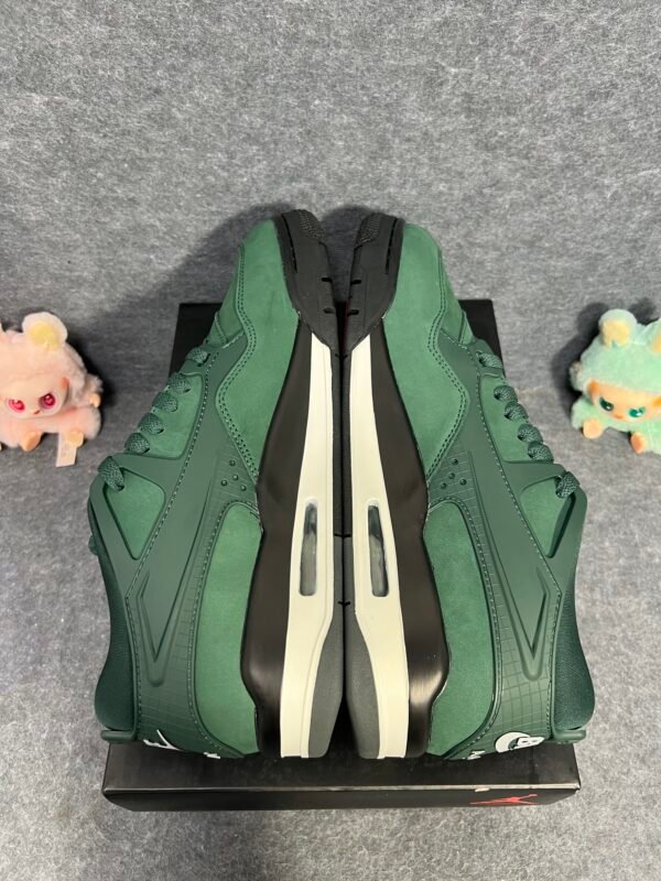 Jordan 4 RM SP Nigel Sylvester Grandma's Driveway