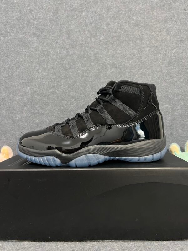 Jordan 11 Retro Cap and Gown