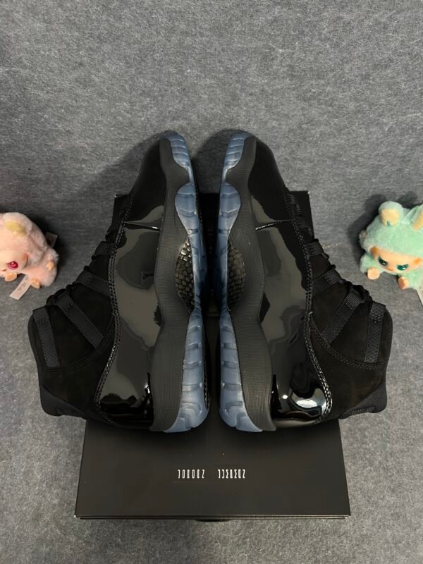 Jordan 11 Retro Cap and Gown