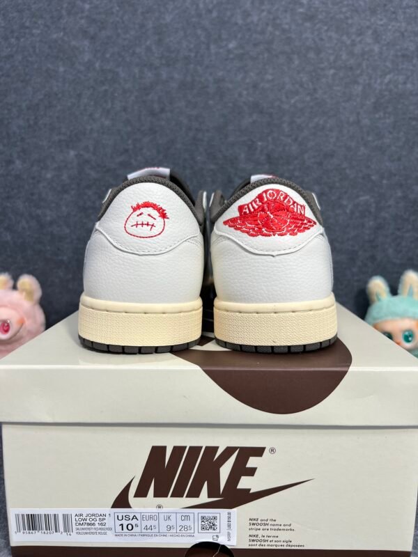 Jordan 1 Retro Low OG SP Travis Scott Reverse Mocha