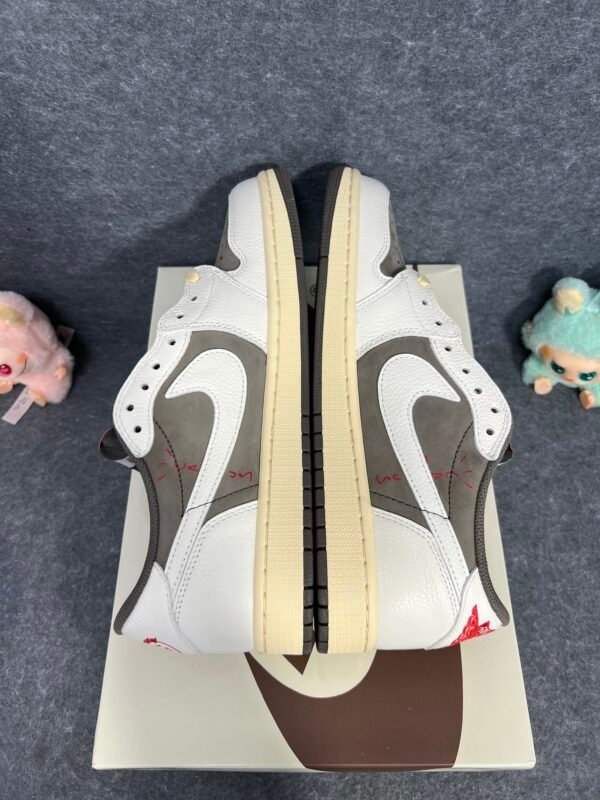 Jordan 1 Retro Low OG SP Travis Scott Reverse Mocha