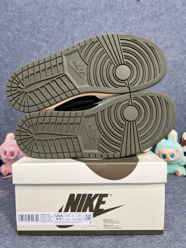 Jordan 1 Retro Low OG SP Travis Scott Olive