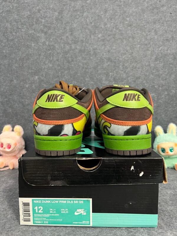 Nike SB Dunk Low De La Soul